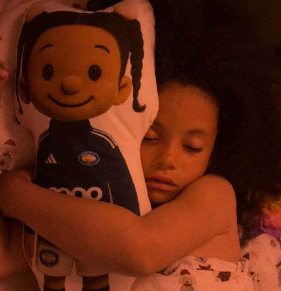 Wantro MiniMe™ – Turn Someone You Love Into a Pillow